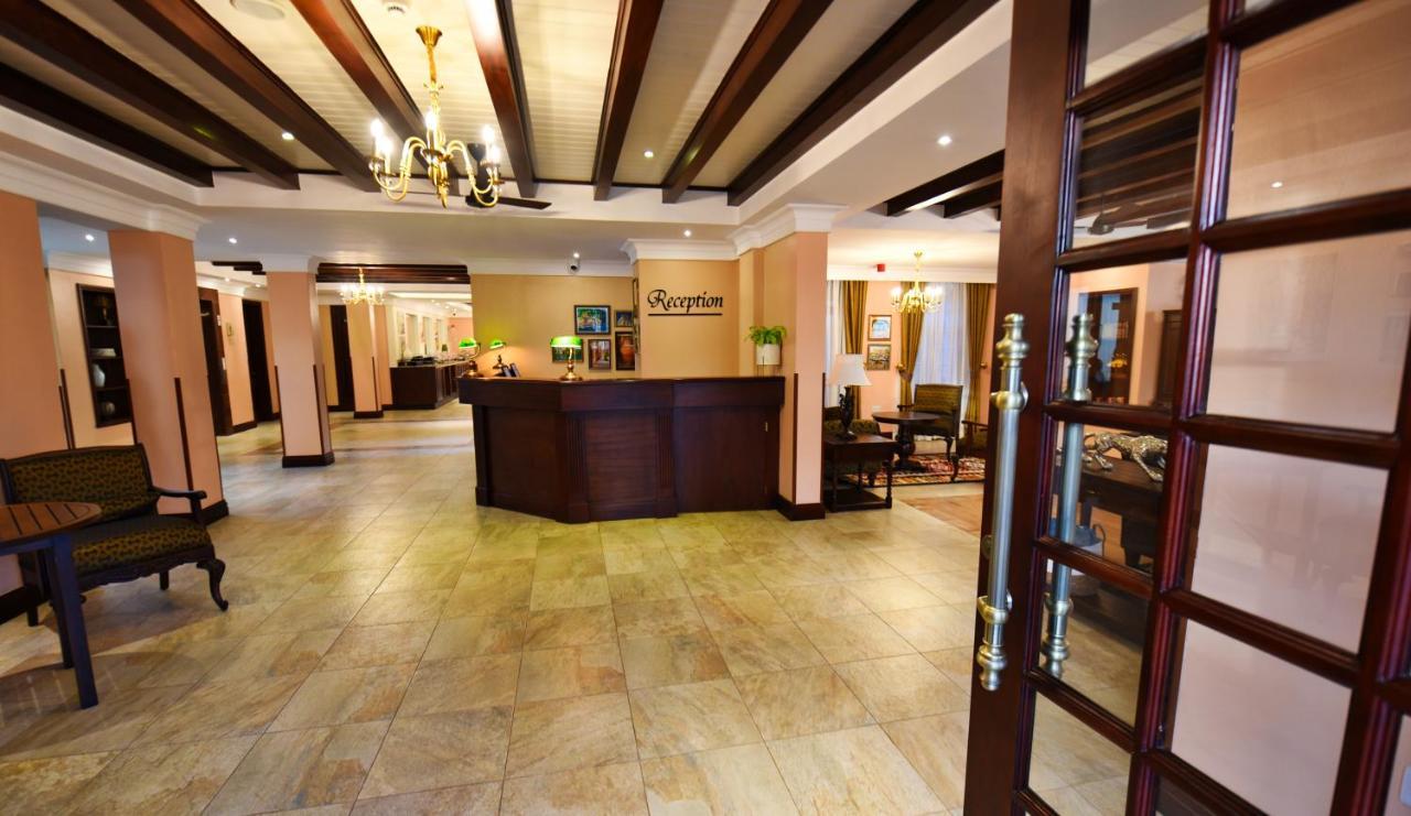 Casa Solada Hotel カンパラ エクステリア 写真