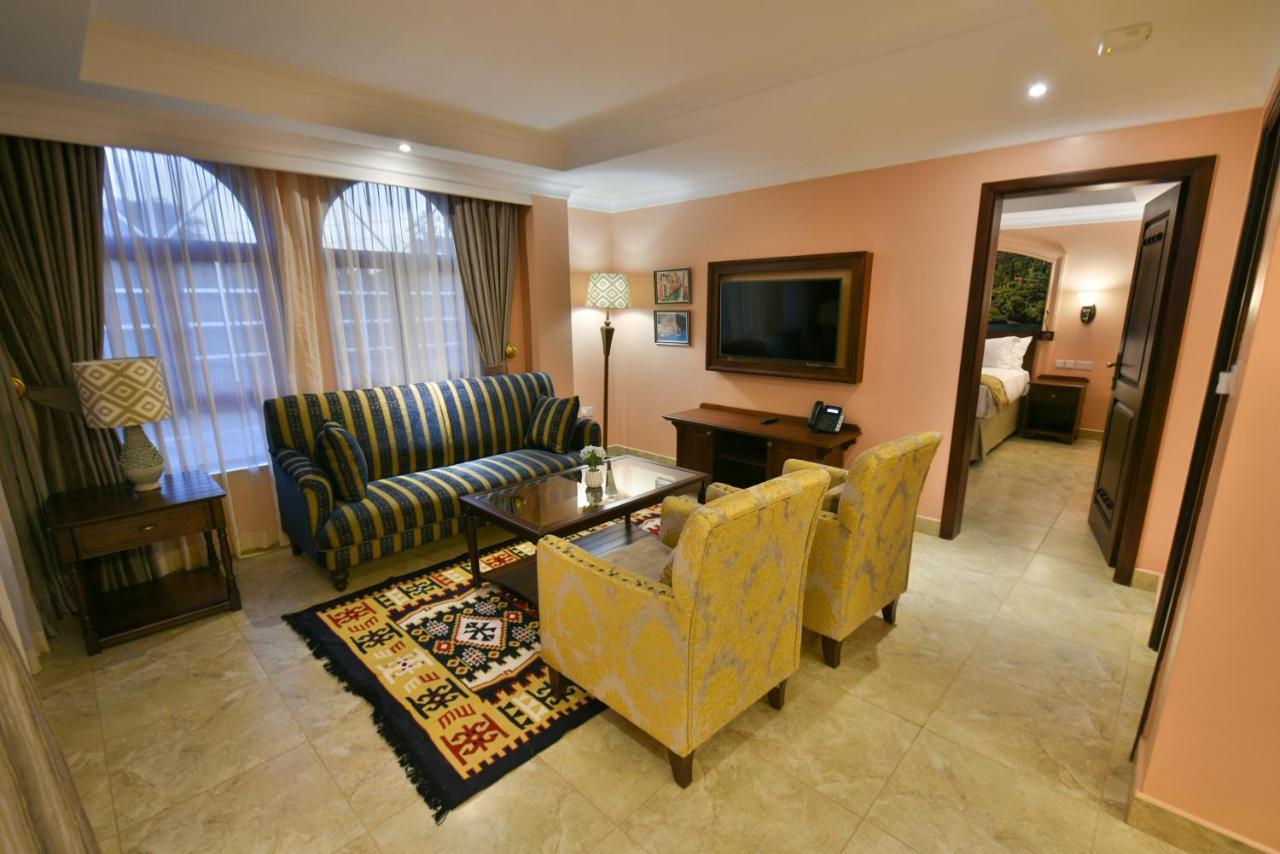 Casa Solada Hotel カンパラ エクステリア 写真