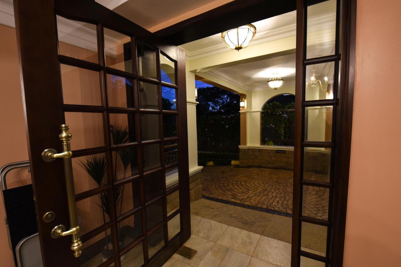 Casa Solada Hotel カンパラ エクステリア 写真